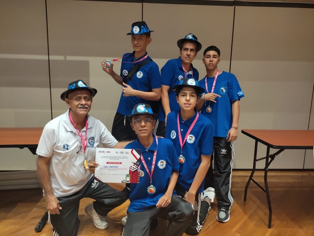 EQUIPO DE ROBÓTICA DE MONTENEGRO VA A SU SEGUNDA FINAL NACIONAL CON EL APOYO DEL GOBIERNO DEL QUINDÍO