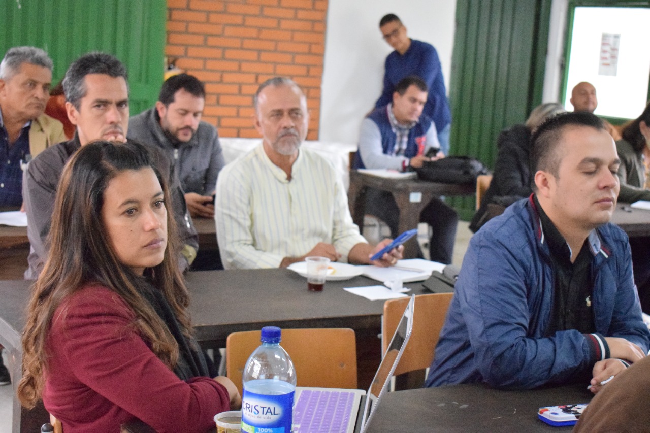 QUINDÍO, PRESENTE EN LA DISCUSIÓN ENTRE DIRECTIVOS DOCENTES FRENTE A LOS RETOS DE LA EDUCACIÓN EN EL NUEVO GOBIERNO NACIONAL